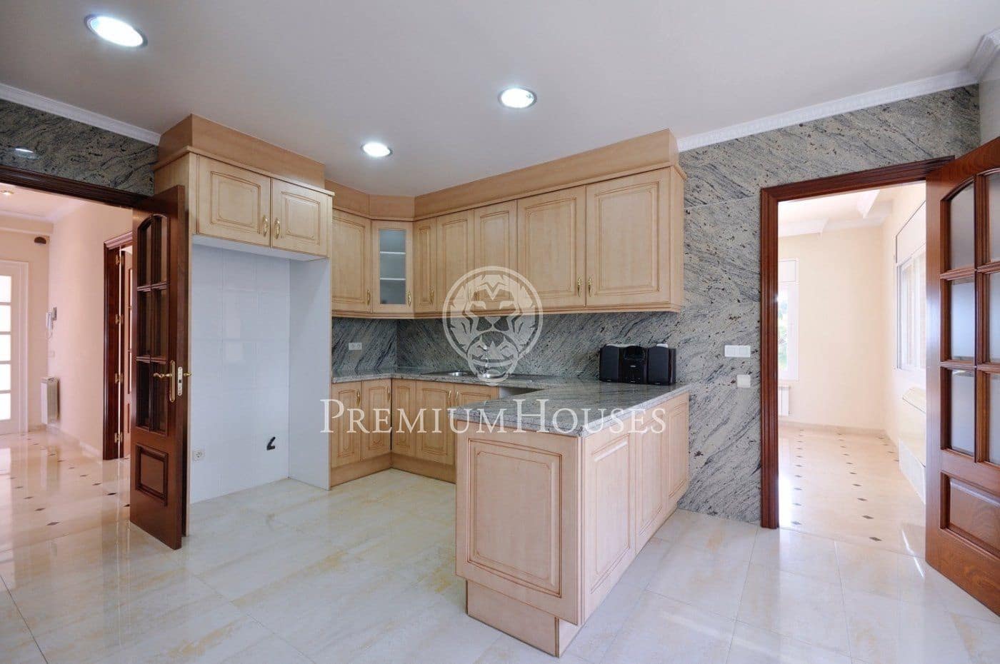 4 quarto Moradia para venda em Sant Vicenc de Montalt com piscina garagem - 1 420 000 € (Ref: 9861867)