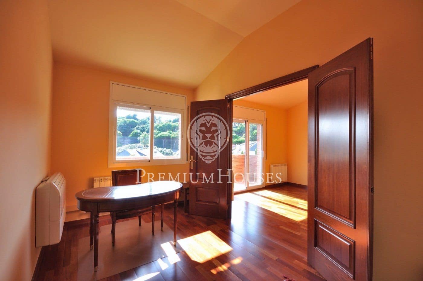 4 quarto Moradia para venda em Sant Vicenc de Montalt com piscina garagem - 1 420 000 € (Ref: 9861867)