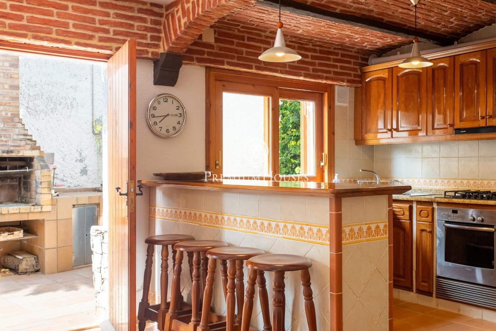 5 slaapkamer Villa te huur in Sant Cebria de Vallalta met zwembad garage - € 2.150 (Ref: 9861868)