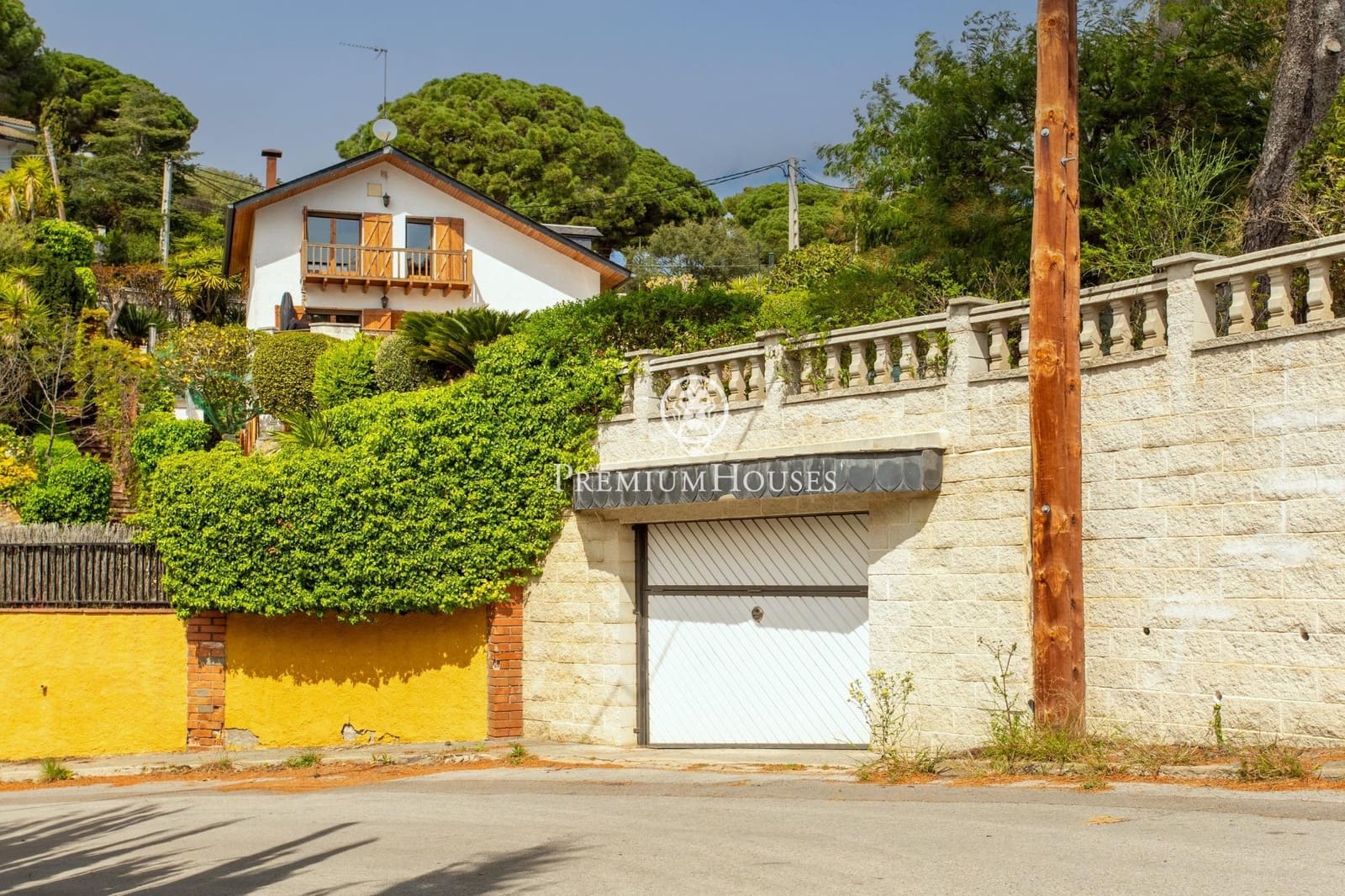 5 slaapkamer Villa te huur in Sant Cebria de Vallalta met zwembad garage - € 2.150 (Ref: 9861868)
