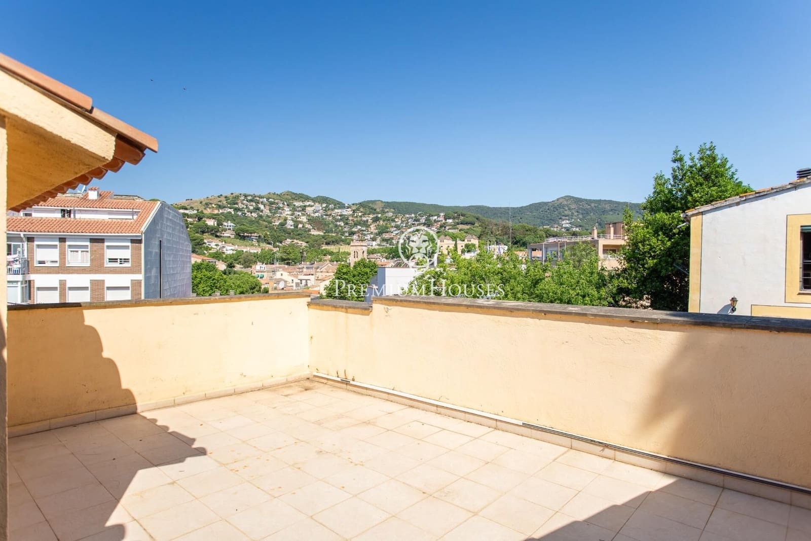 Apartamento de 3 habitaciones en Alella en venta con garaje - 534.000 € (Ref: 9865183)