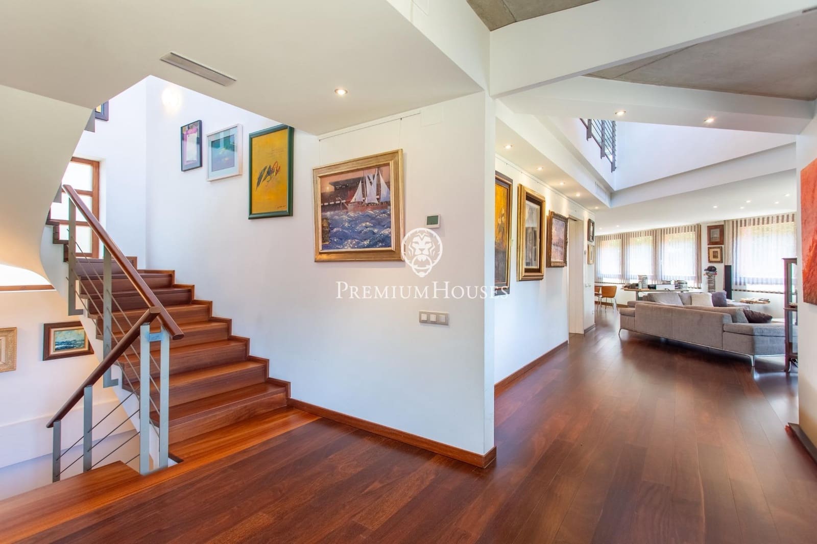 4 bedroom Villa for sale in Cabrera de Mar with garage - € 1,420,000 (Ref: 9876417)