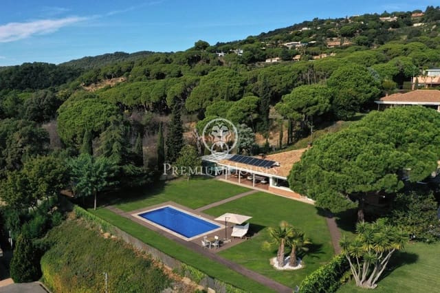 6 soveværelse Villa til salg i Sant Vicenç de Montalt med swimmingpool garage - € 1.750.000 (Ref: 9890373)