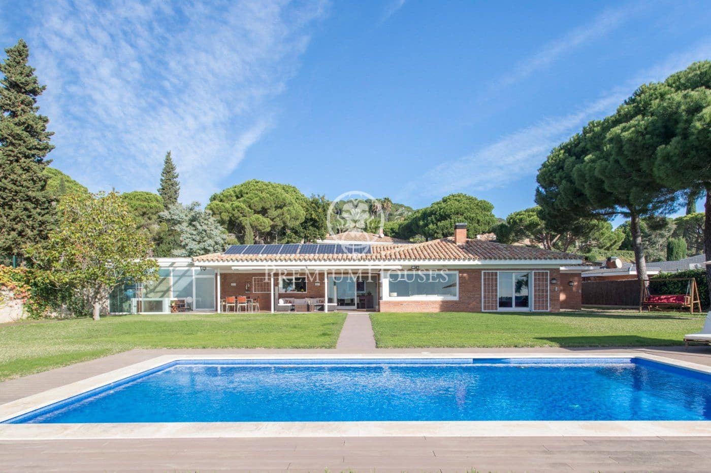 6 slaapkamer Villa te koop in Sant Vicenc de Montalt met zwembad garage - € 1.750.000 (Ref: 9890373)
