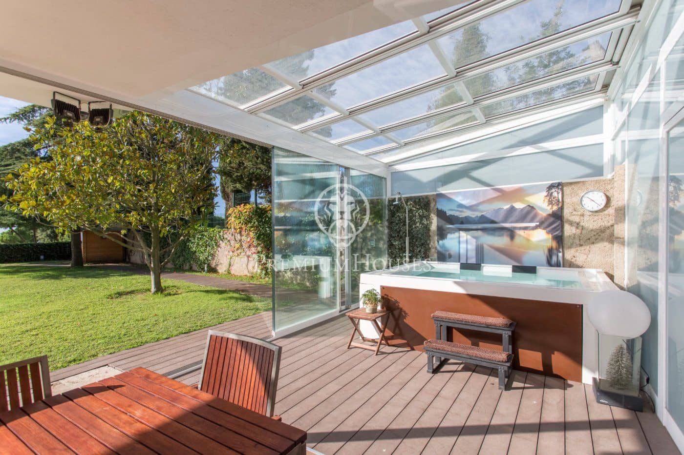 6 slaapkamer Villa te koop in Sant Vicenc de Montalt met zwembad garage - € 1.750.000 (Ref: 9890373)