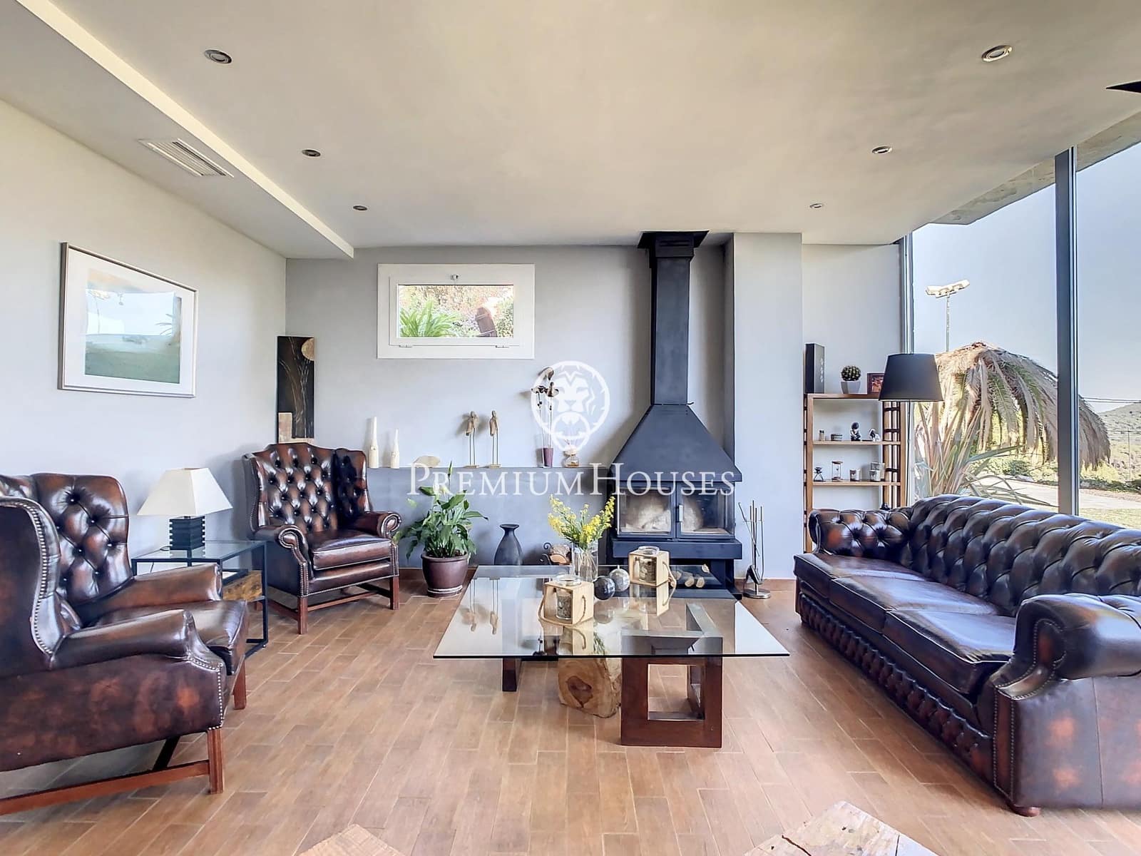 5 bedroom Villa for sale in Sant Cebria de Vallalta with pool - € 650,000 (Ref: 9896332)
