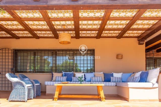 4 sovrum Villa till salu i Sant Andreu de Llavaneres med pool garage - 1 595 000 € (Ref: 9903932)
