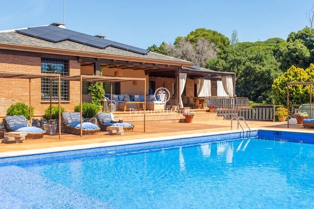 4 sovrum Villa till salu i Sant Andreu de Llavaneres med pool garage - 1 595 000 € (Ref: 9903932)