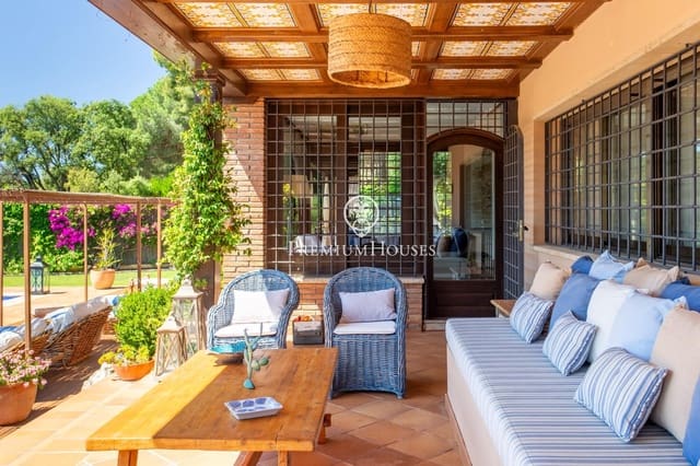 4 sovrum Villa till salu i Sant Andreu de Llavaneres med pool garage - 1 595 000 € (Ref: 9903932)