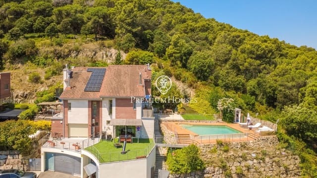 4 sypialnia Dom szeregowy na sprzedaż w Vallromanes z basenem garażem - 775 000 € (Ref: 9908038)