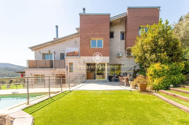 4 sypialnia Dom szeregowy na sprzedaż w Vallromanes z basenem garażem - 775 000 € (Ref: 9908038)