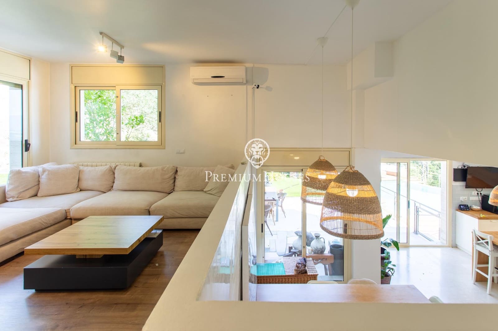 4 sypialnia Dom szeregowy na sprzedaż w Vallromanes z basenem garażem - 775 000 € (Ref: 9908038)