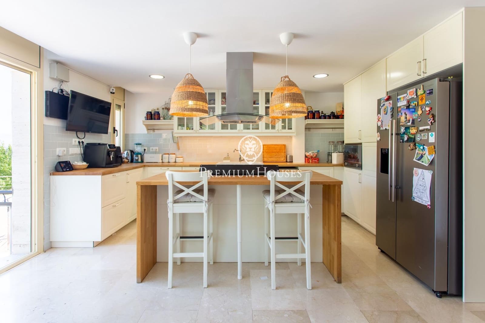 4 sypialnia Dom szeregowy na sprzedaż w Vallromanes z basenem garażem - 775 000 € (Ref: 9908038)