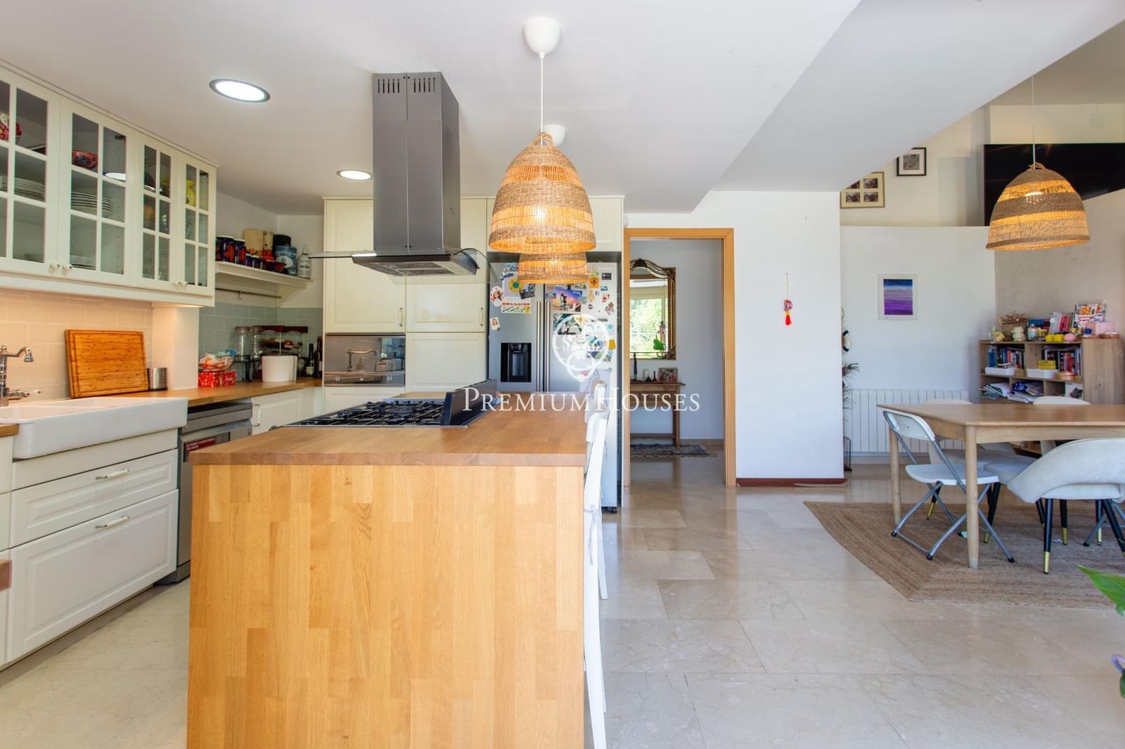 4 sypialnia Dom szeregowy na sprzedaż w Vallromanes z basenem garażem - 775 000 € (Ref: 9908038)