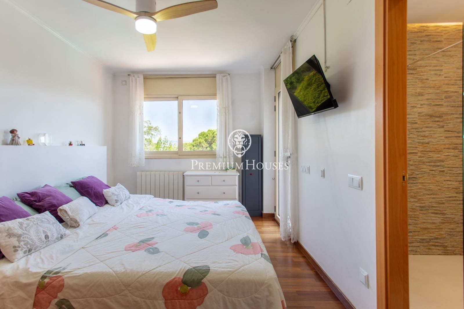 4 sypialnia Dom szeregowy na sprzedaż w Vallromanes z basenem garażem - 775 000 € (Ref: 9908038)