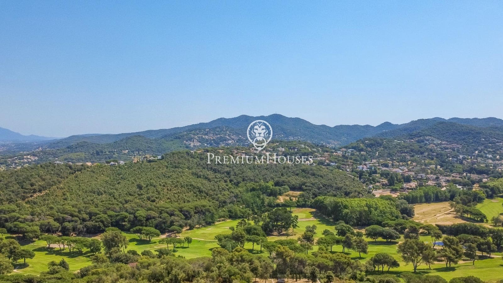 4 sypialnia Dom szeregowy na sprzedaż w Vallromanes z basenem garażem - 775 000 € (Ref: 9908038)