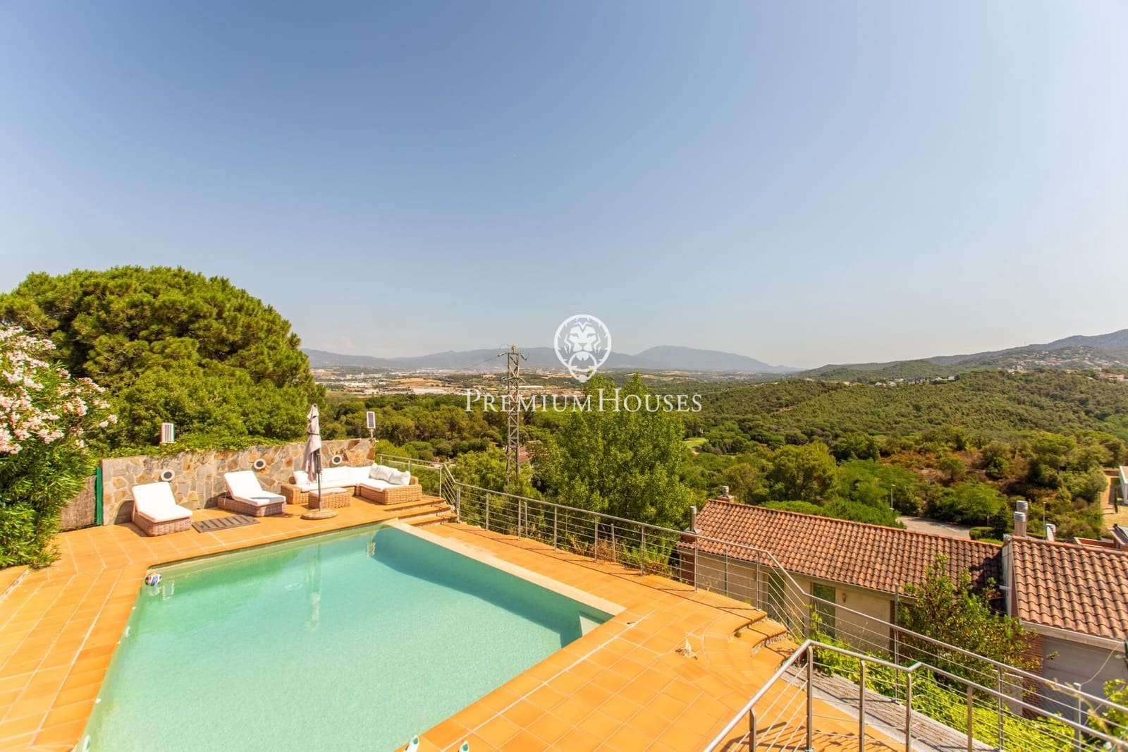 4 sypialnia Dom szeregowy na sprzedaż w Vallromanes z basenem garażem - 775 000 € (Ref: 9908038)