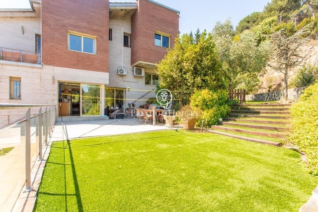 4 sypialnia Dom szeregowy na sprzedaż w Vallromanes z basenem garażem - 775 000 € (Ref: 9908038)