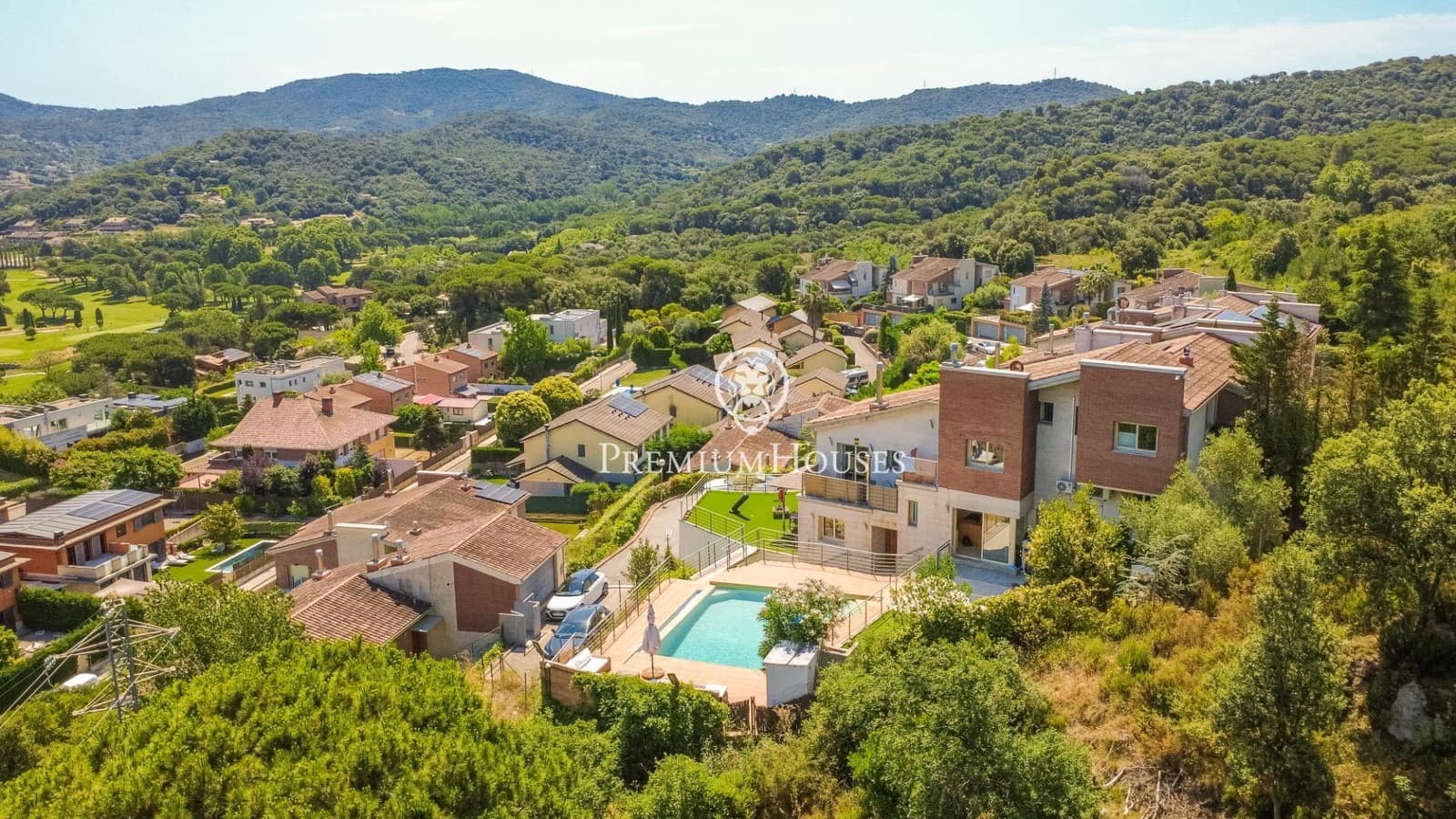 4 sypialnia Dom szeregowy na sprzedaż w Vallromanes z basenem garażem - 775 000 € (Ref: 9908038)