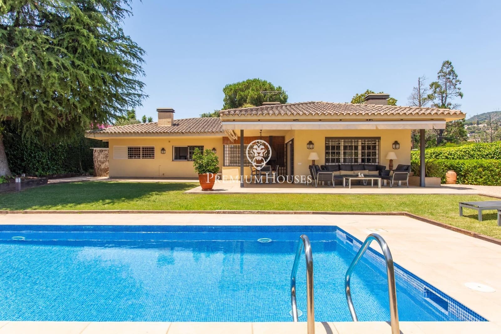 7 sovrum Villa till salu i Cabrils med pool garage - 1 050 000 € (Ref: 9913168)