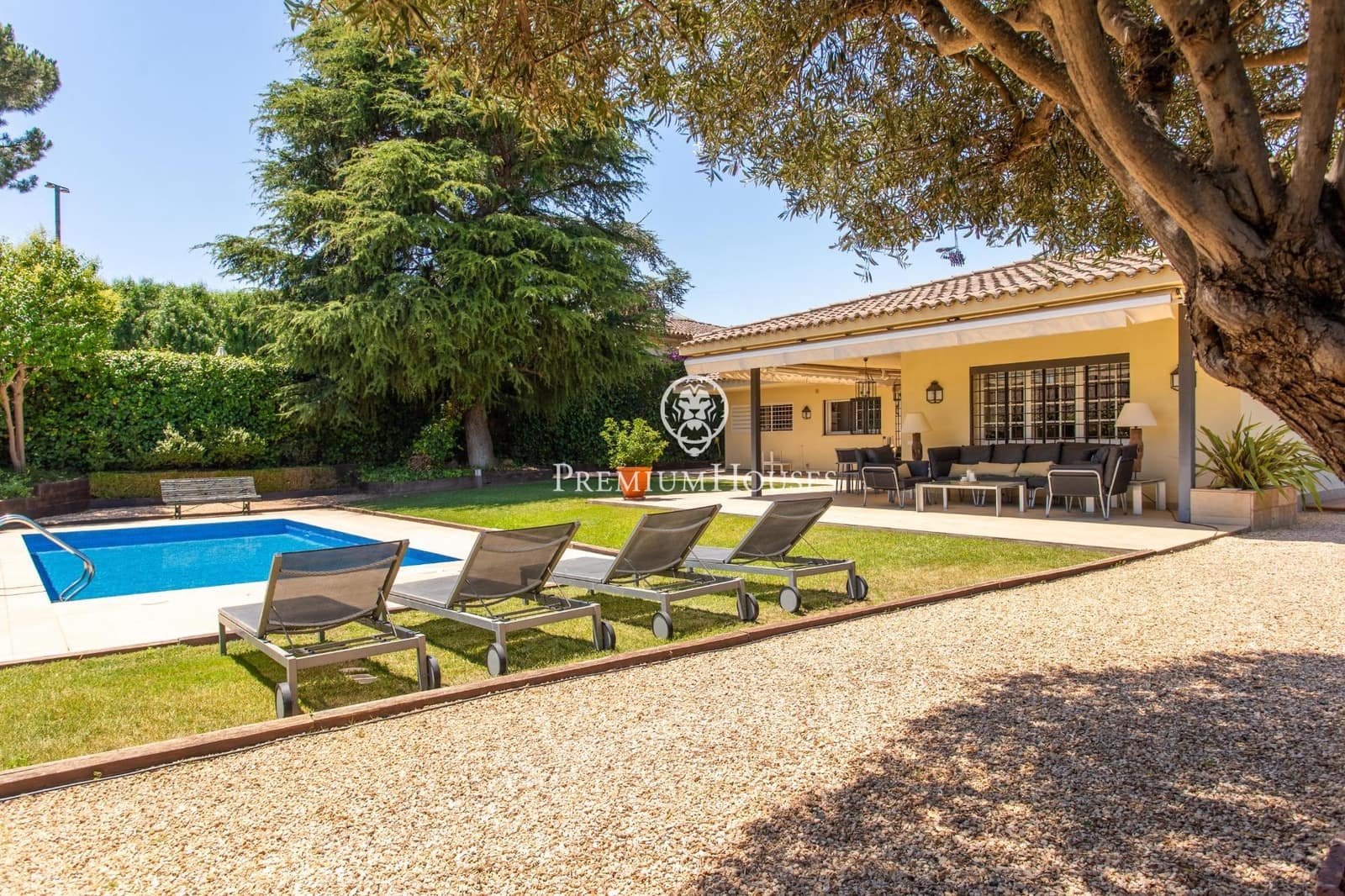 7 sovrum Villa till salu i Cabrils med pool garage - 1 050 000 € (Ref: 9913168)