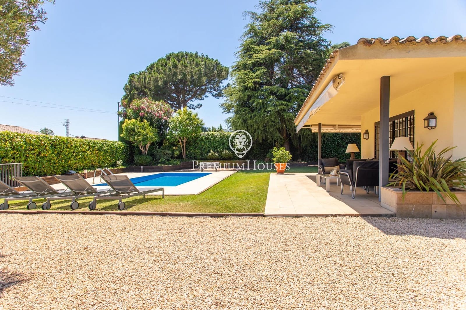 7 sovrum Villa till salu i Cabrils med pool garage - 1 050 000 € (Ref: 9913168)