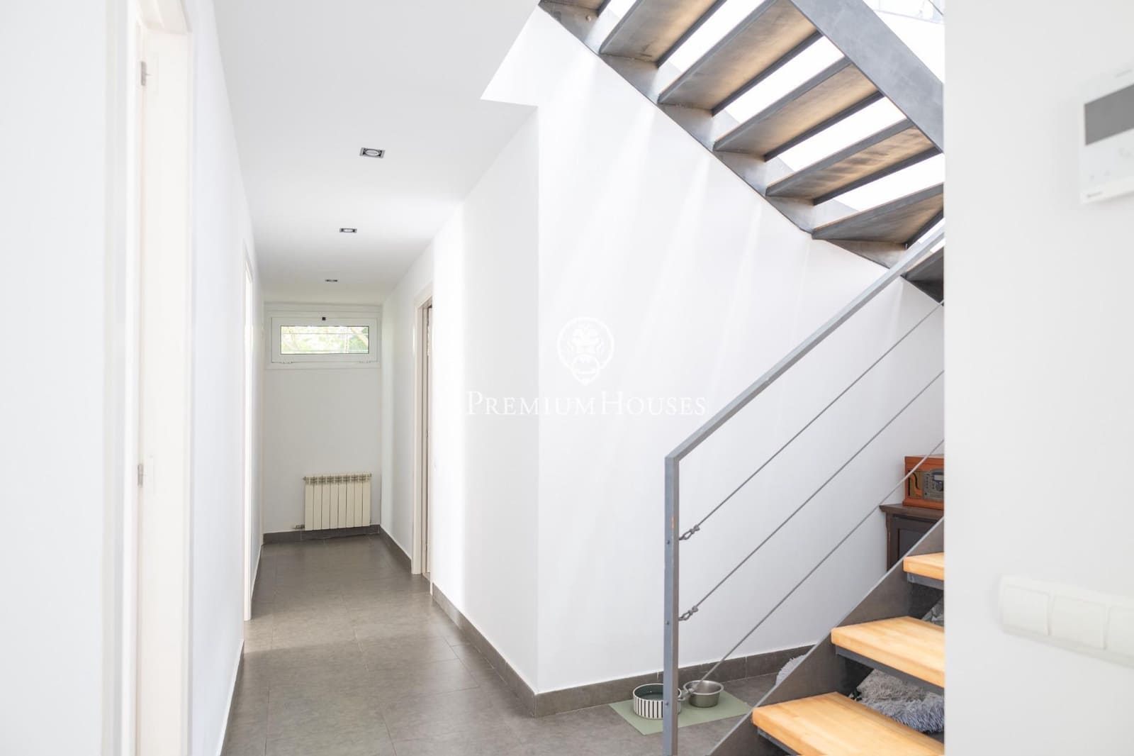 4 quarto Moradia para venda em Cabrils com piscina garagem - 1 090 000 € (Ref: 9920425)
