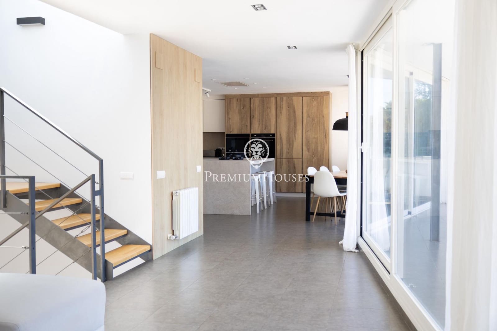 4 quarto Moradia para venda em Cabrils com piscina garagem - 1 090 000 € (Ref: 9920425)