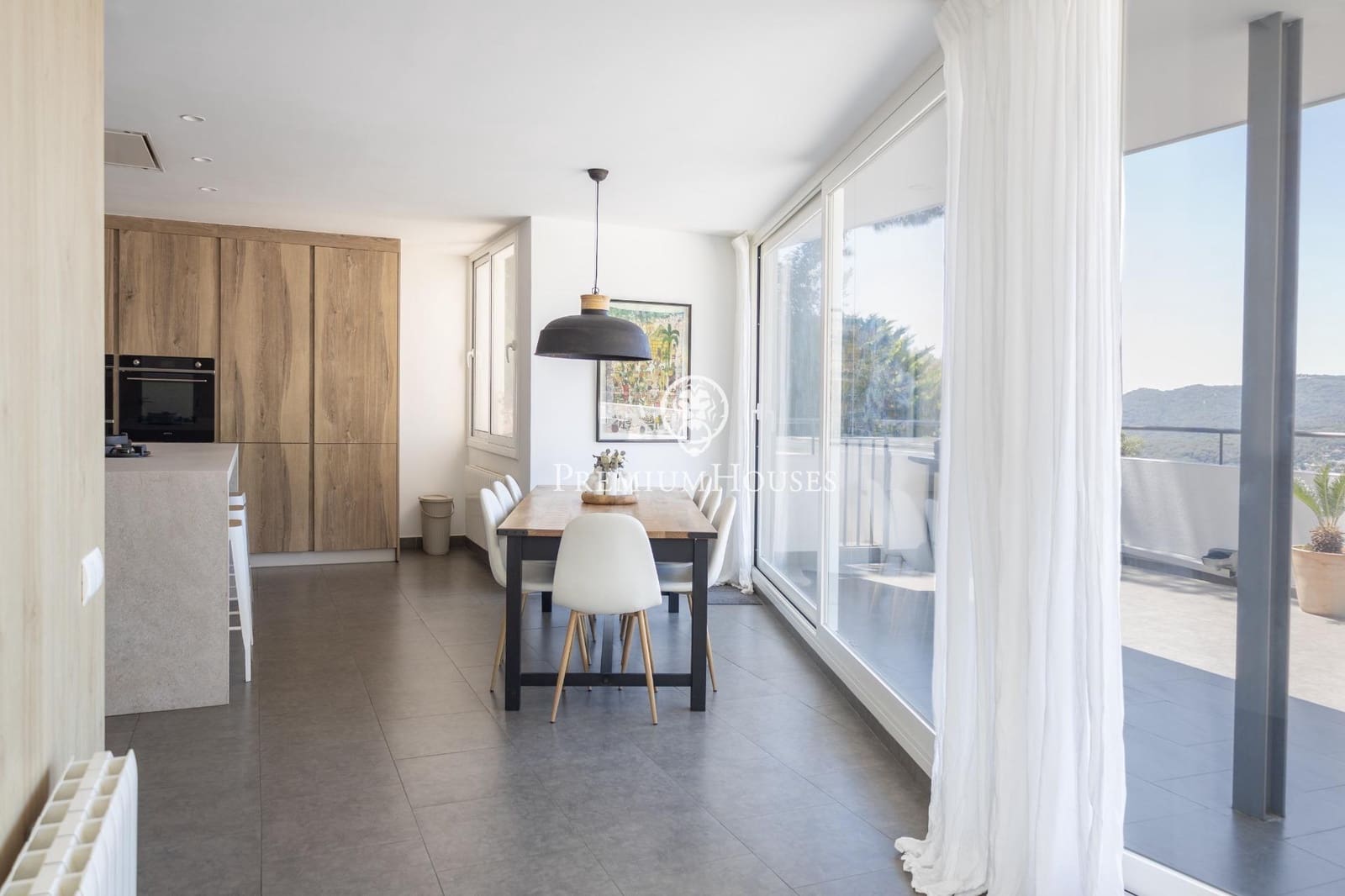 4 quarto Moradia para venda em Cabrils com piscina garagem - 1 090 000 € (Ref: 9920425)