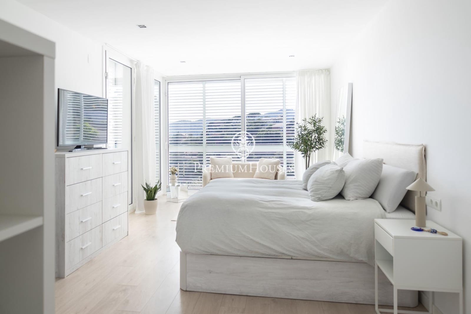 4 quarto Moradia para venda em Cabrils com piscina garagem - 1 090 000 € (Ref: 9920425)
