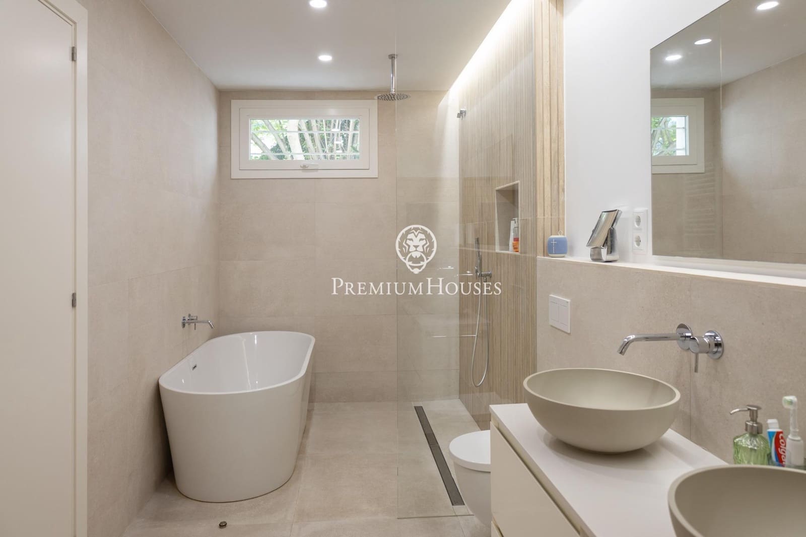 4 quarto Moradia para venda em Cabrils com piscina garagem - 1 090 000 € (Ref: 9920425)