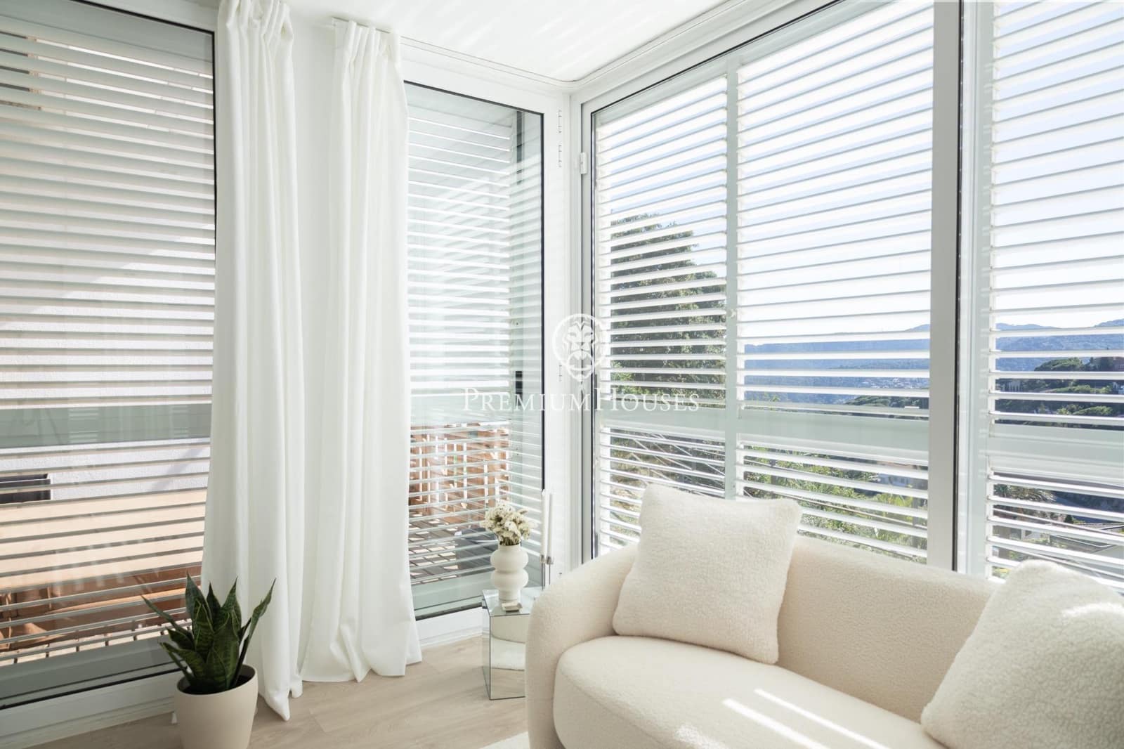 4 quarto Moradia para venda em Cabrils com piscina garagem - 1 090 000 € (Ref: 9920425)