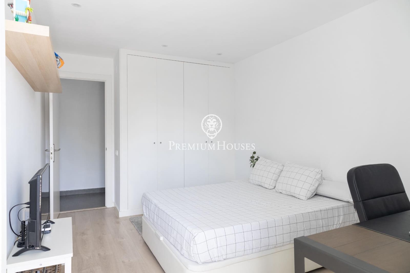 4 quarto Moradia para venda em Cabrils com piscina garagem - 1 090 000 € (Ref: 9920425)