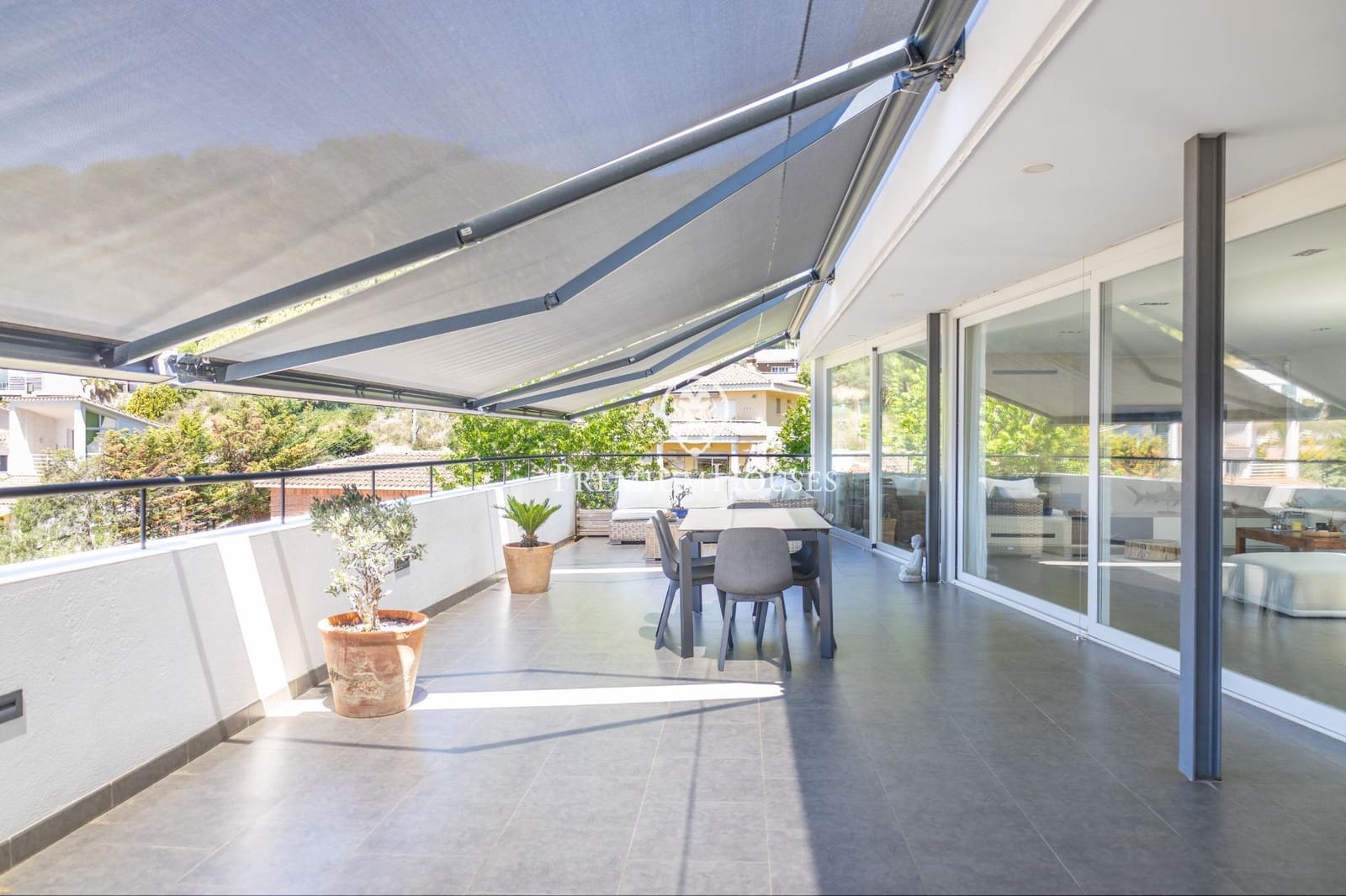 4 quarto Moradia para venda em Cabrils com piscina garagem - 1 090 000 € (Ref: 9920425)