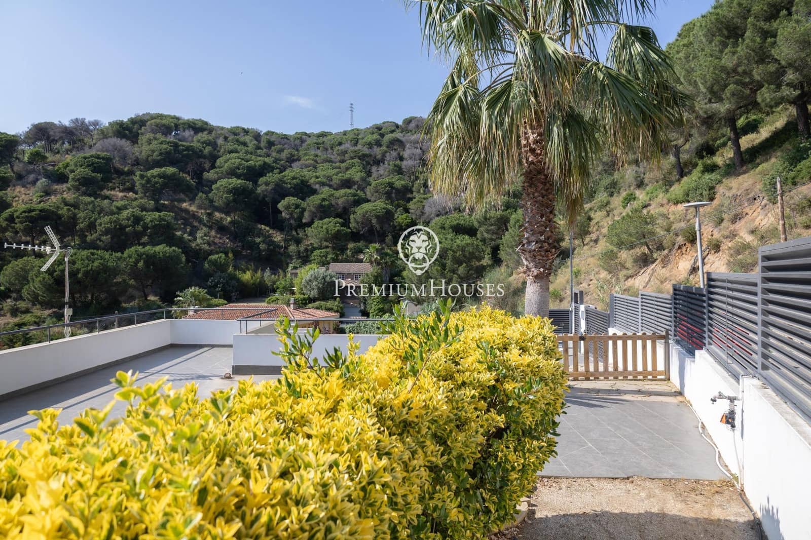 4 quarto Moradia para venda em Cabrils com piscina garagem - 1 090 000 € (Ref: 9920425)