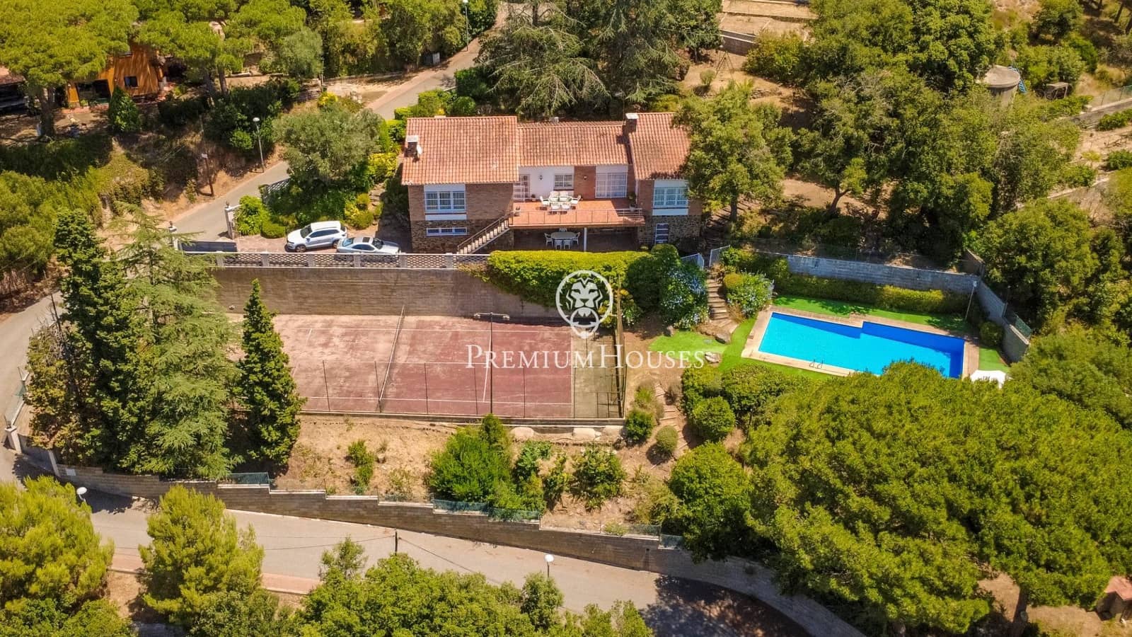 5 sypialnia Willa na sprzedaż w Vallromanes z basenem garażem - 645 000 € (Ref: 9945714)