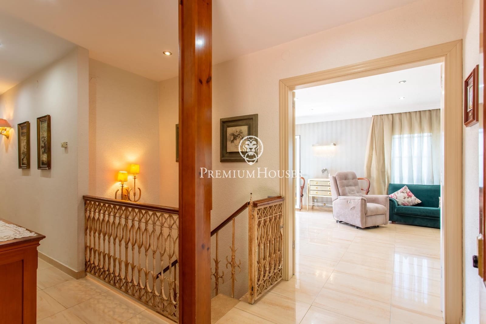 Chalet de 5 habitaciones en Vallromanes en venta con piscina garaje - 645.000 € (Ref: 9945714)