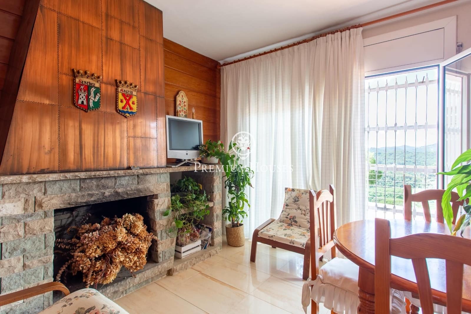 Chalet de 5 habitaciones en Vallromanes en venta con piscina garaje - 645.000 € (Ref: 9945714)