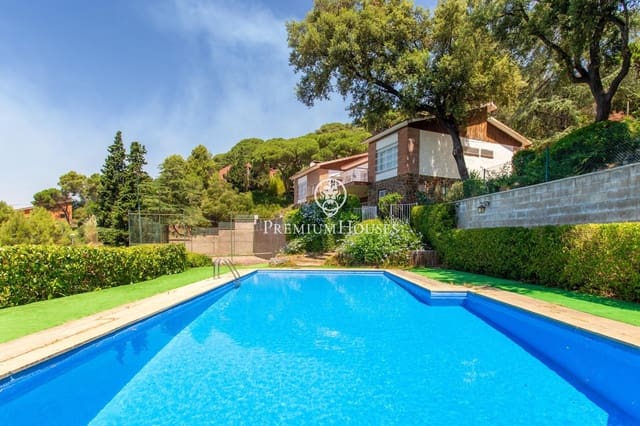 5 soveværelse Villa til salg i Vallromanes med swimmingpool garage - € 645.000 (Ref: 9945714)