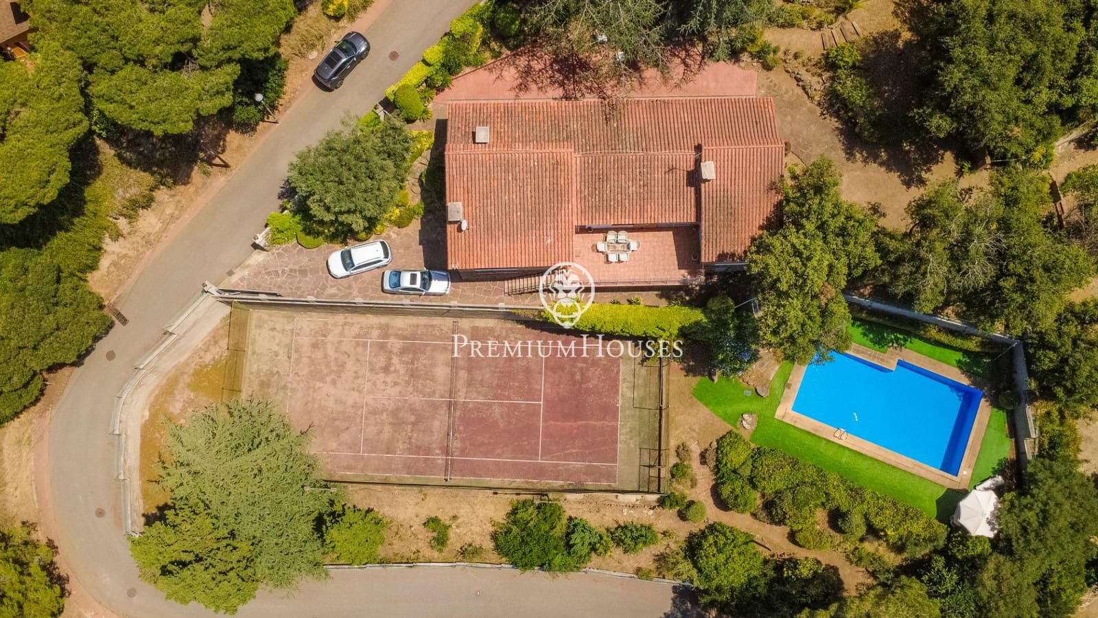 Chalet de 5 habitaciones en Vallromanes en venta con piscina garaje - 645.000 € (Ref: 9945714)