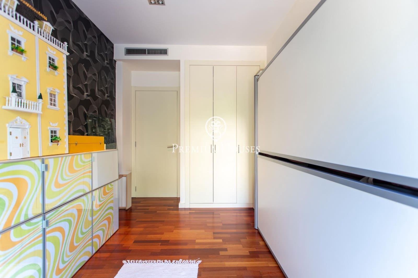 4 chambre Villa/Maison à vendre à Alella avec piscine - 1 100 000 € (Ref: 9949794)