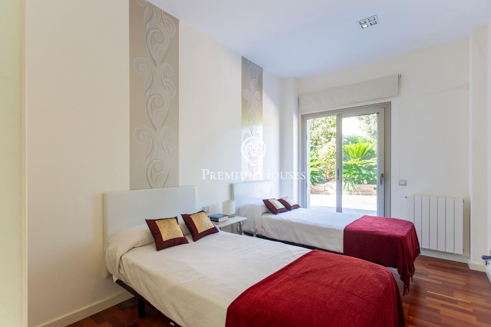 4 chambre Villa/Maison à vendre à Alella avec piscine - 1 100 000 € (Ref: 9949794)