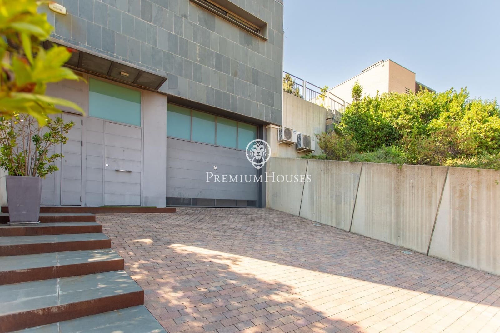 4 chambre Villa/Maison à vendre à Alella avec piscine - 1 100 000 € (Ref: 9949794)