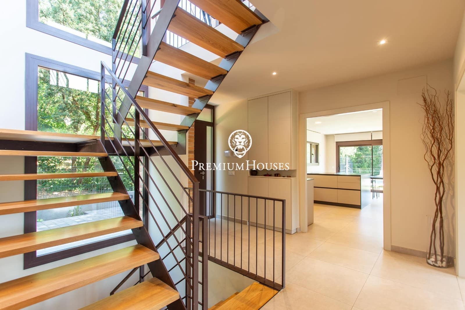 5 bedroom Villa for sale in Les Franqueses del Valles with garage - € 1,190,000 (Ref: 9957979)