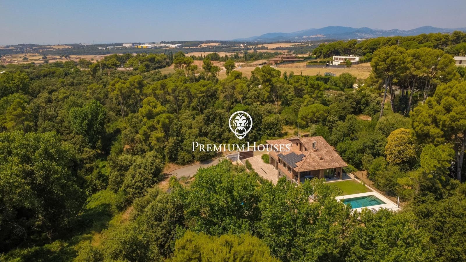 5 bedroom Villa for sale in Les Franqueses del Valles with garage - € 1,190,000 (Ref: 9957979)