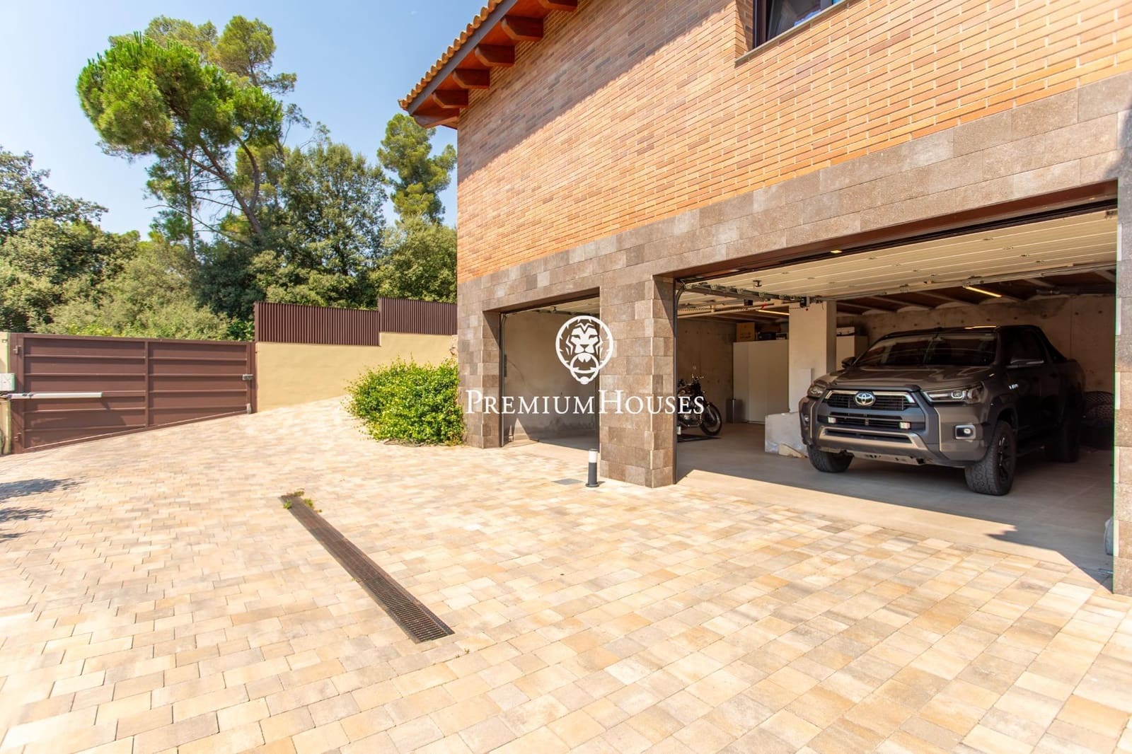 5 camera da letto Villa in vendita in Les Franqueses del Valles con garage - 1.190.000 € (Rif: 9957979)