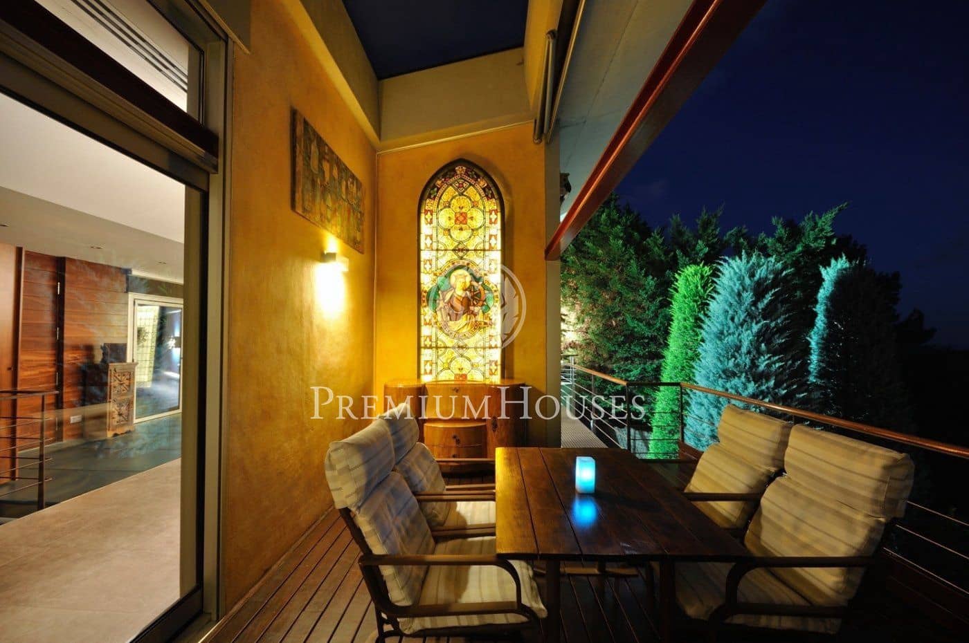 Chalet de 7 habitaciones en Sant Vicenç de Montalt en venta con piscina garaje - 2.300.000 € (Ref: 9970607)