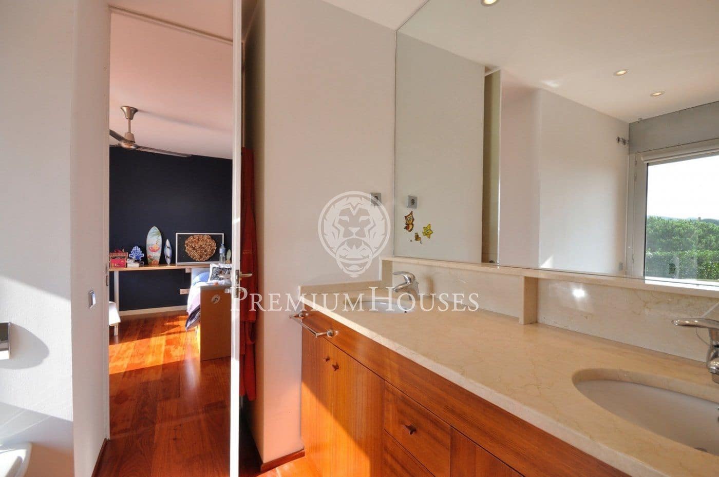 7 chambre Villa/Maison à vendre à Sant Vicenc de Montalt avec piscine garage - 2 300 000 € (Ref: 9970607)