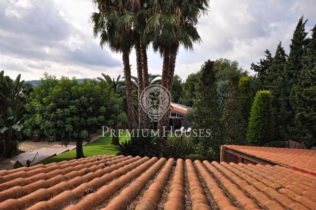 7 soveværelse Villa til salg i Sant Vicenç de Montalt med swimmingpool garage - € 2.300.000 (Ref: 9970607)