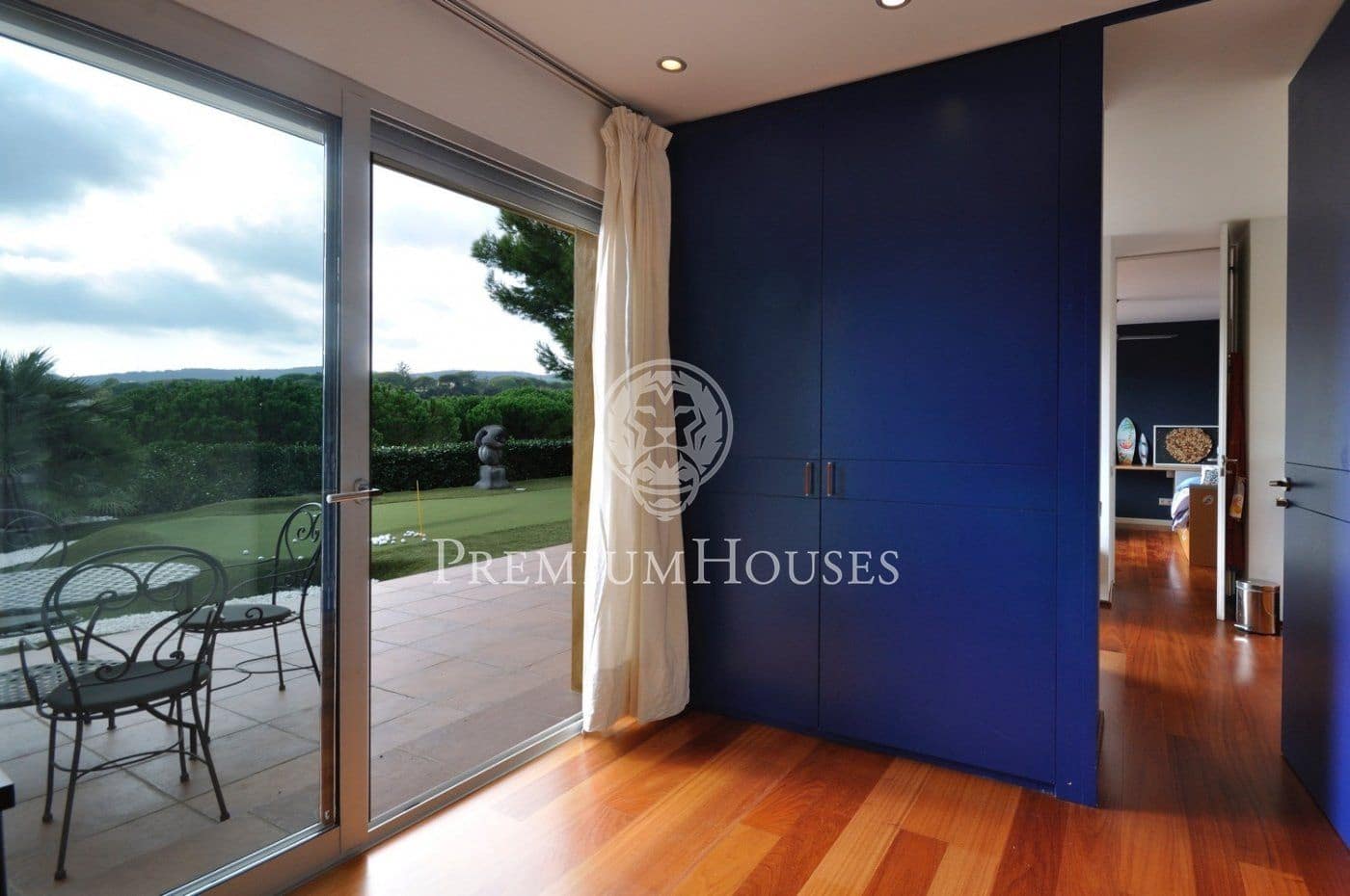7 chambre Villa/Maison à vendre à Sant Vicenc de Montalt avec piscine garage - 2 300 000 € (Ref: 9970607)